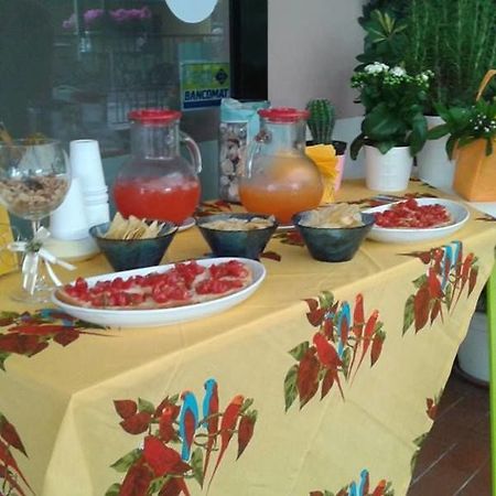 Hotel Gialpina Viserba Di Rimini 外观 照片