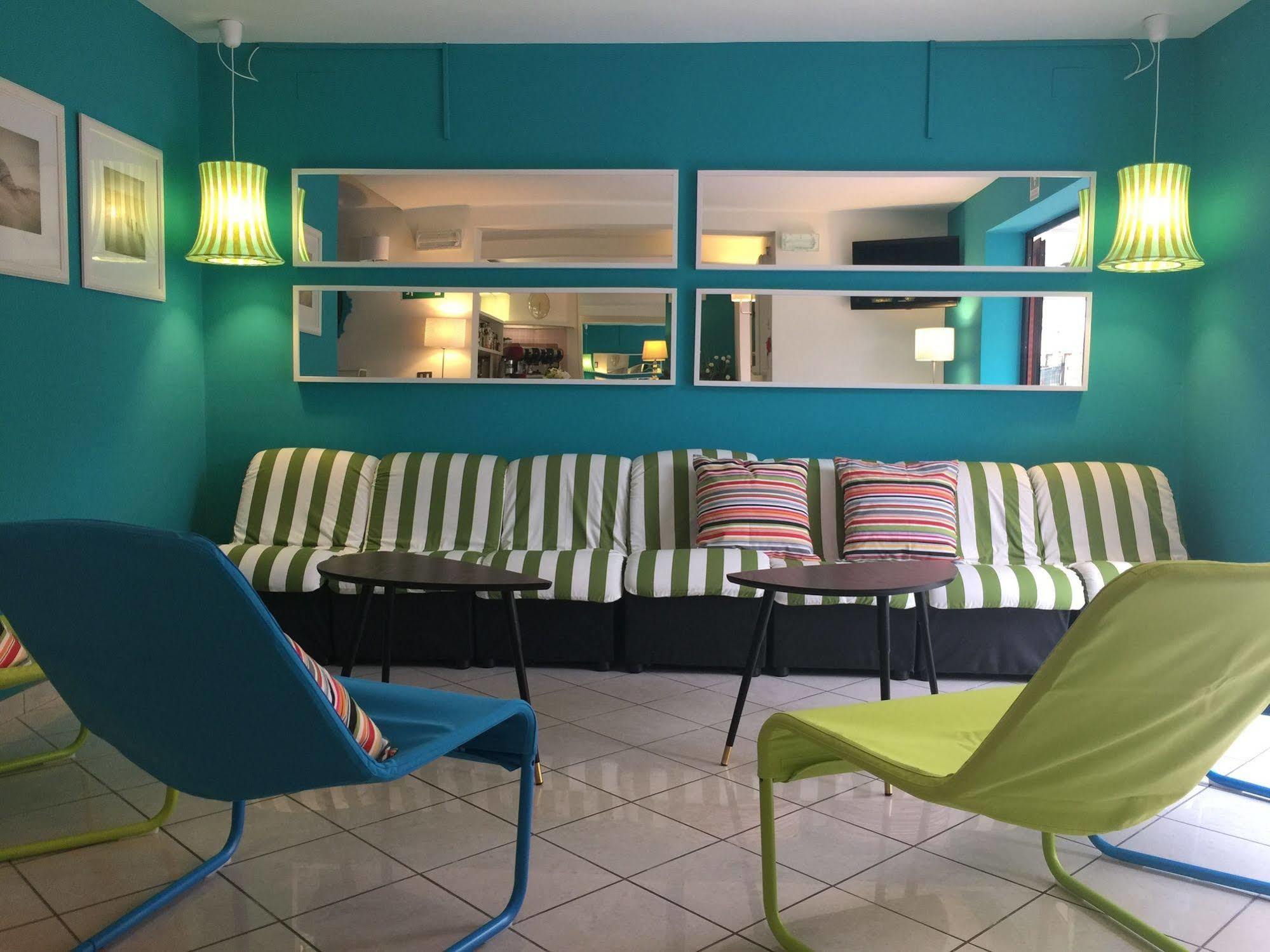 Hotel Gialpina Viserba Di Rimini 外观 照片